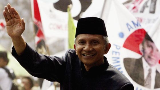 Amien Rais Nyatakan Islamofobia Pengaruhi Kondisi IndonesiaAmien Rais. (Ardian/Getty Images)